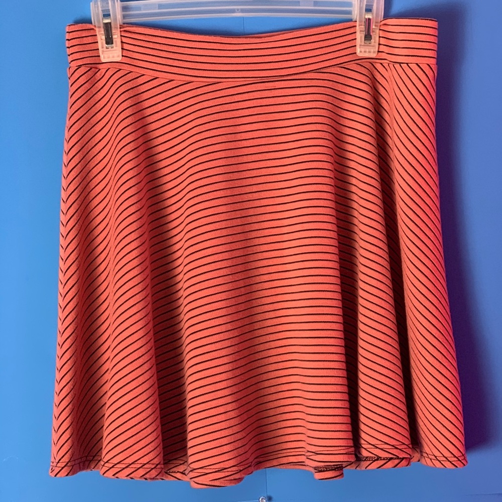 Xhilaration  High wasted  skirt